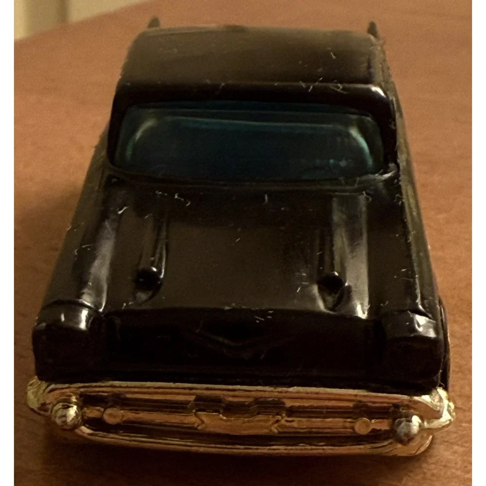Vintage 1976 Hot‎ Wheels Black 1957 Chevy Chevrolet Hong Kong Gold Rims Car